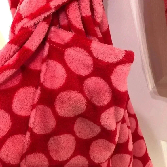La Senza Fuzzy Pink  Polka Dot Bathrobe Size S/MED - Picture 3 of 16